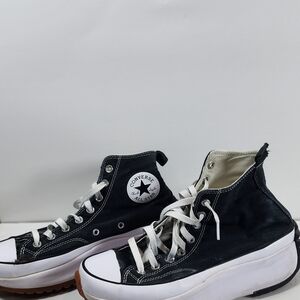 Converse Run Star Canvas Platform Size 9 Men Size 10.5 Women Chuck Taylor Shoes